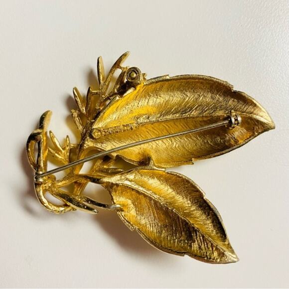 Sarah Coventry Sea Whispers Brushed Gold Leaf Branch Brooch Pin - Picture 4 of 6